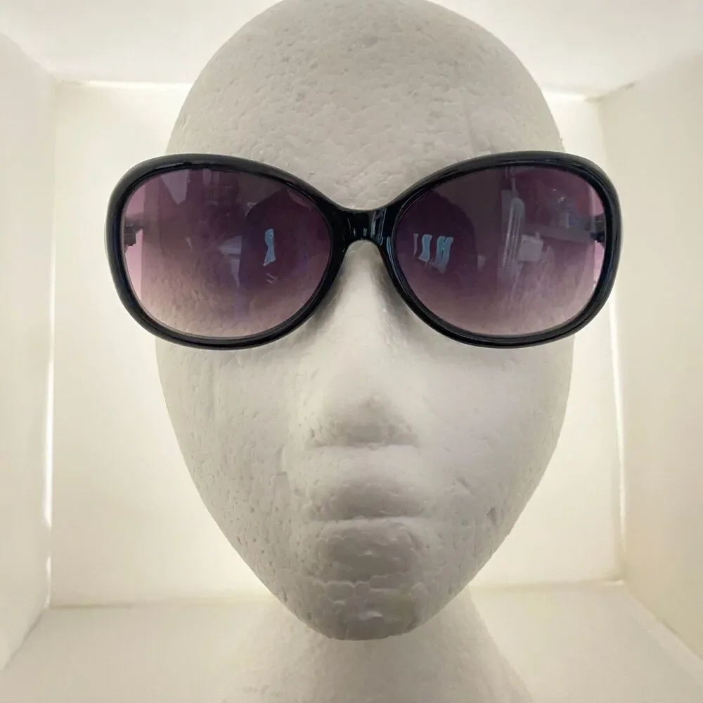 #5810 Design Optics Sunglasses